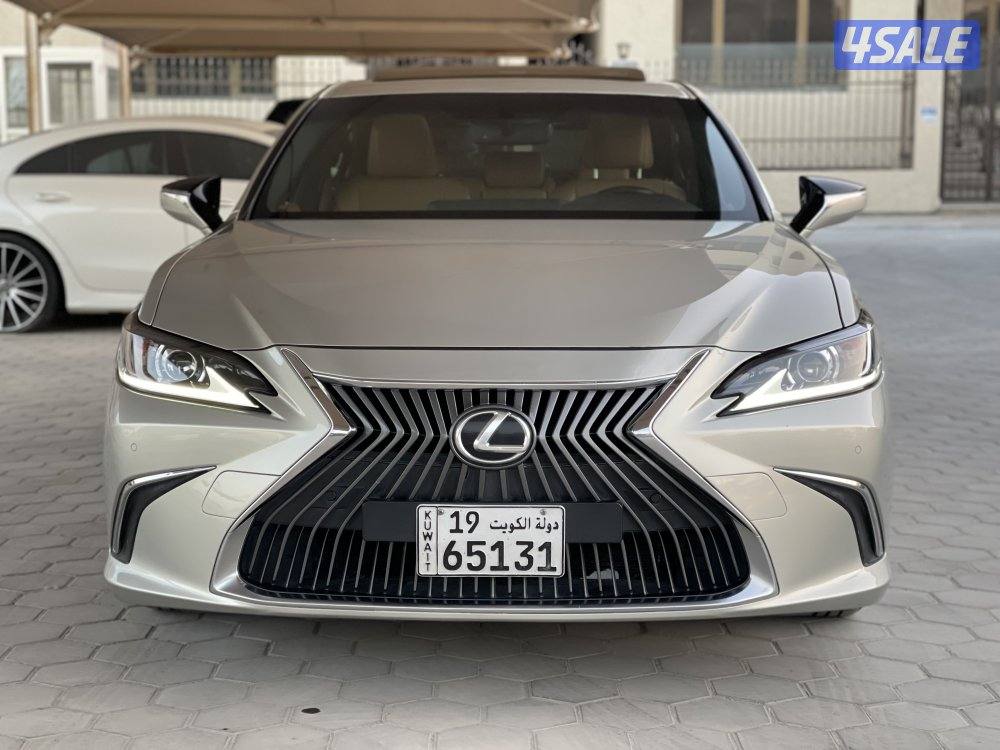لكزس ES250 تحت الكفاله موديل 20214