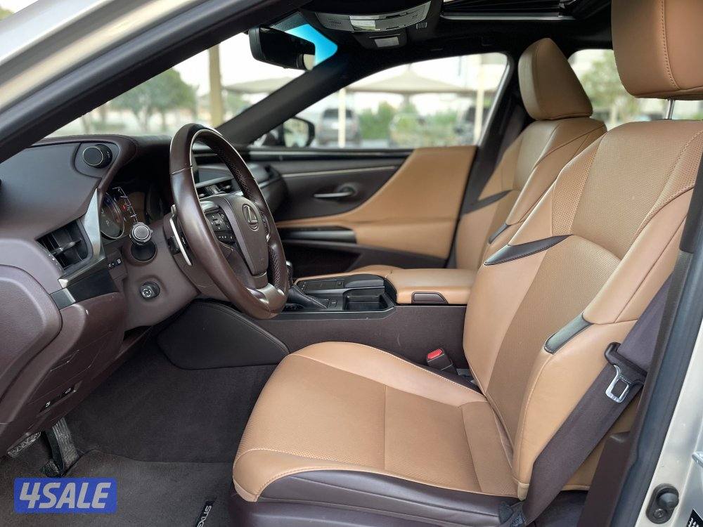 لكزس ES250 تحت الكفاله موديل 20215