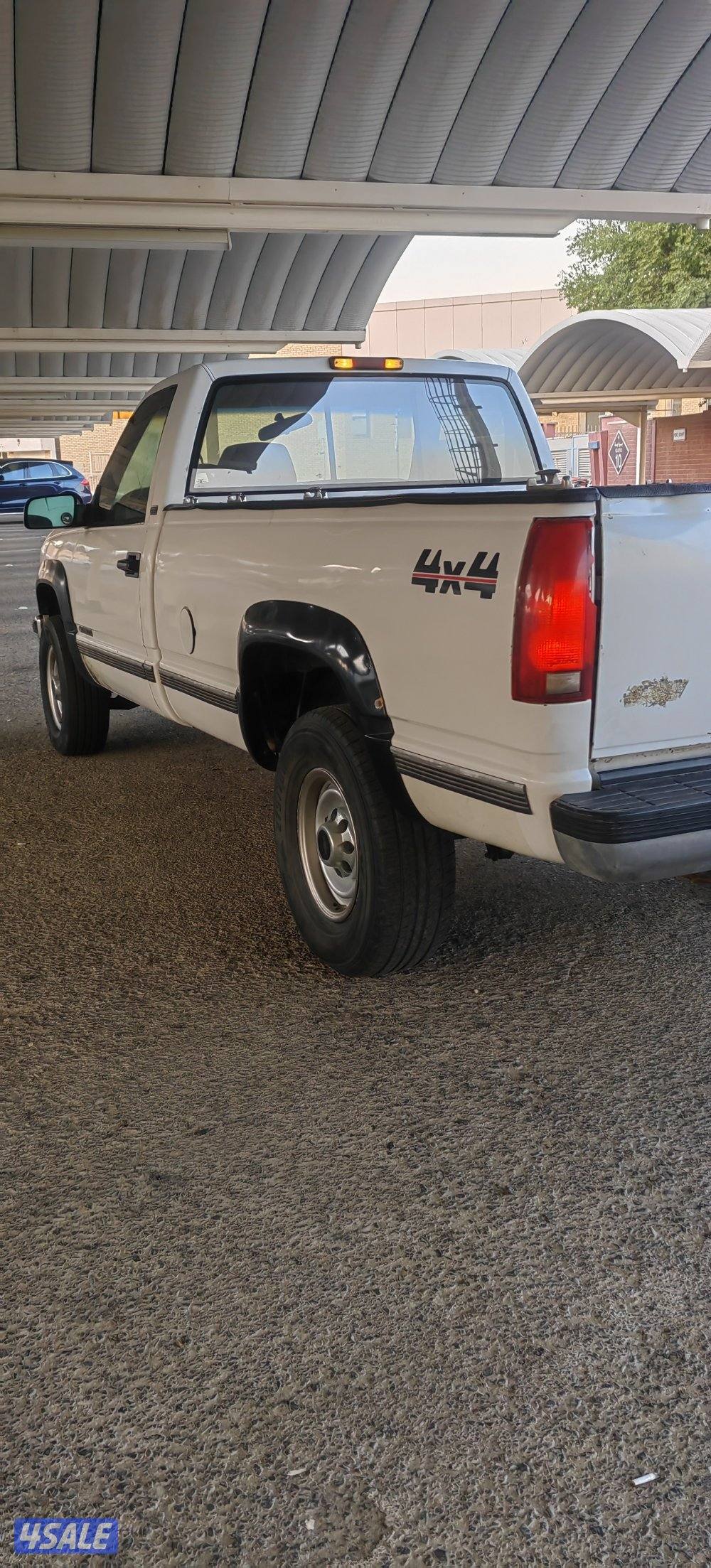 للبيع وانيت شفر موديل 97 قير عادي دبل كل شي شغال مكيف ثلج وحرارة صفر2