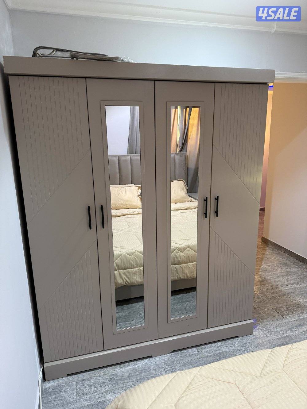 يوجد لدينا شقق الايجار غرفة وصالة مطبخ وحمام تشطيب سوبر لوكس يوجد 🚙🚘5