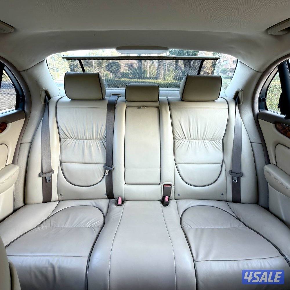 جاكوار xj8 بحالة نادرة9