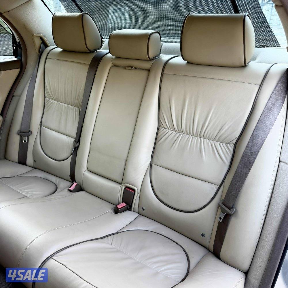 جاكوار xj8 بحالة نادرة10