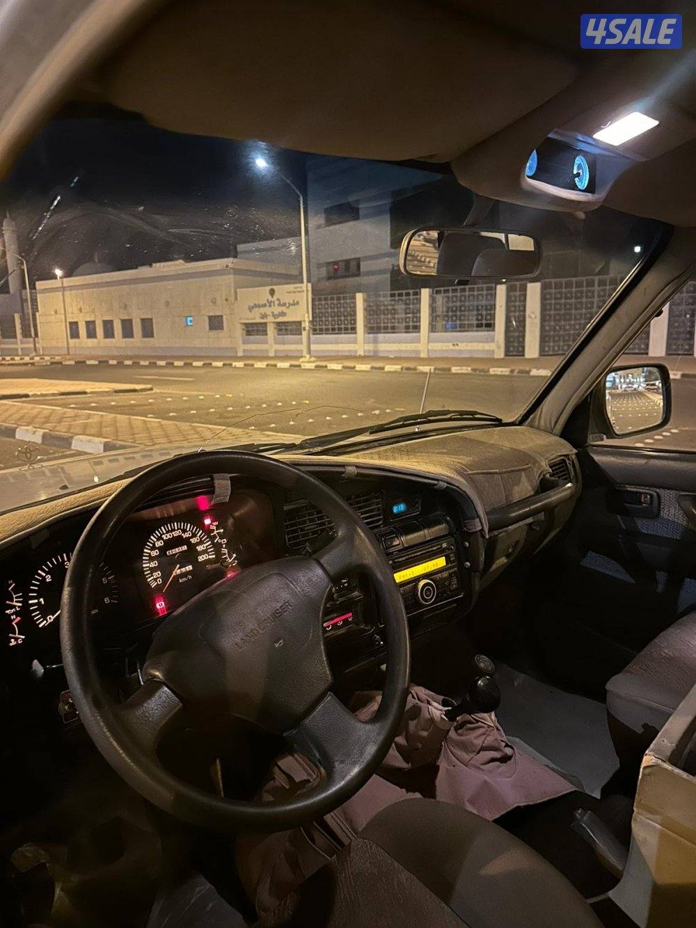 للبيع لاند كروزر جي اكس موديل 19922