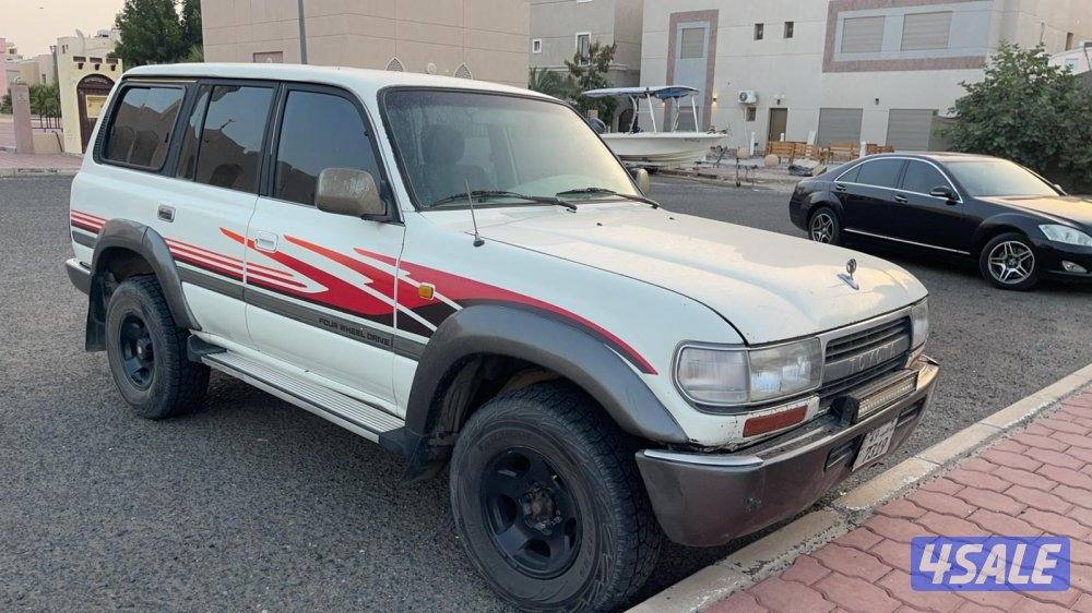 للبيع لاند كروزر جي اكس موديل 19928