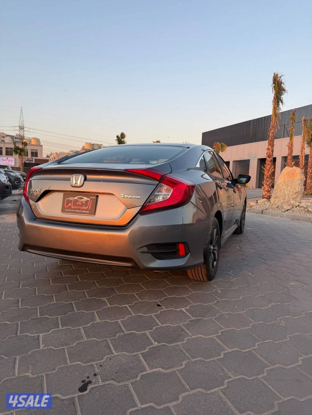 النشاما لبيع وشراء هوندا سفيك5