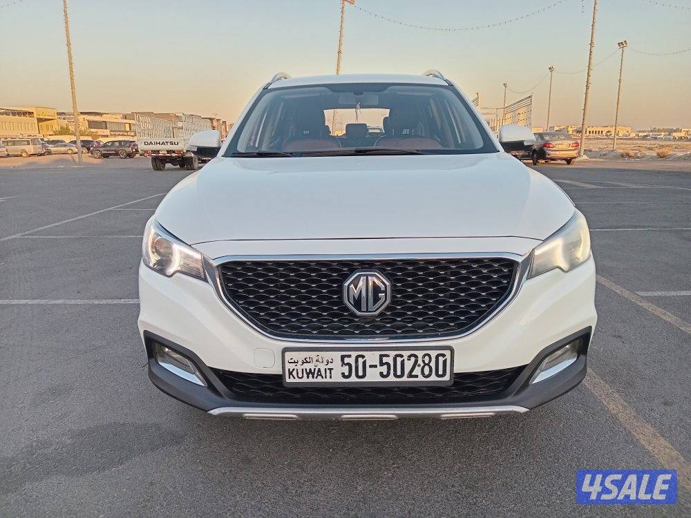 للبيع  ام جي zs  2019 نظيفه جدا بحاله نادره شرط الفحص قير مكينه شاصي0