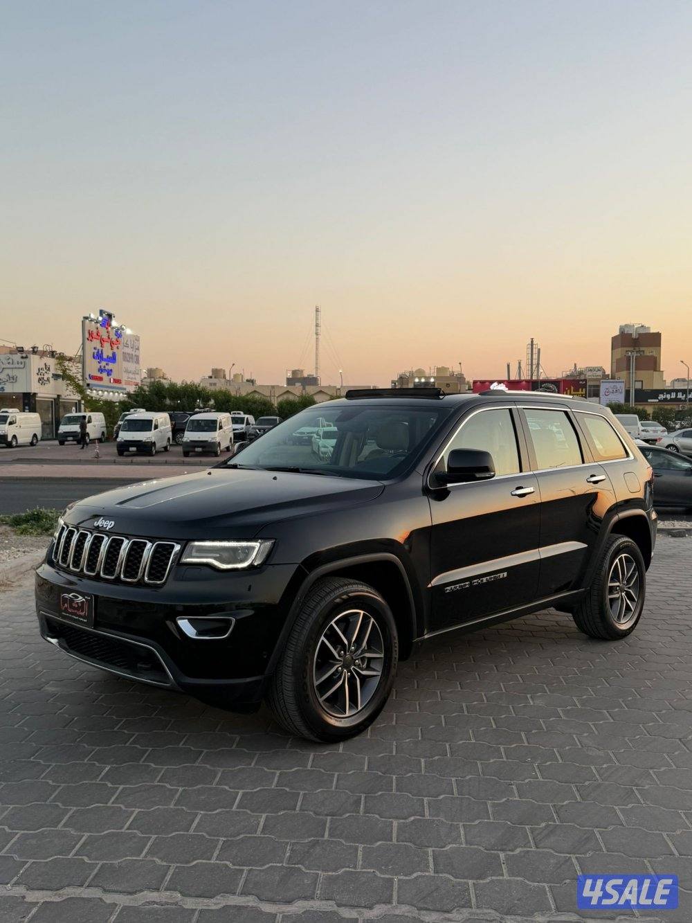 النشاما لبيع وشراء  جراند شروكي3