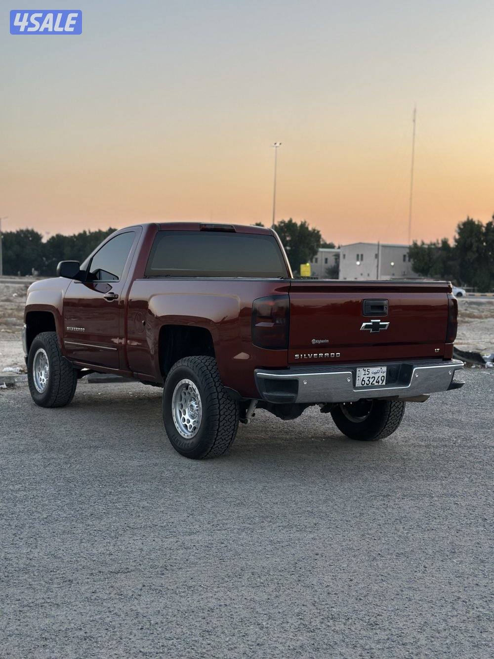 للبيع سلفرادو 2017 كامل مواصفات LT0