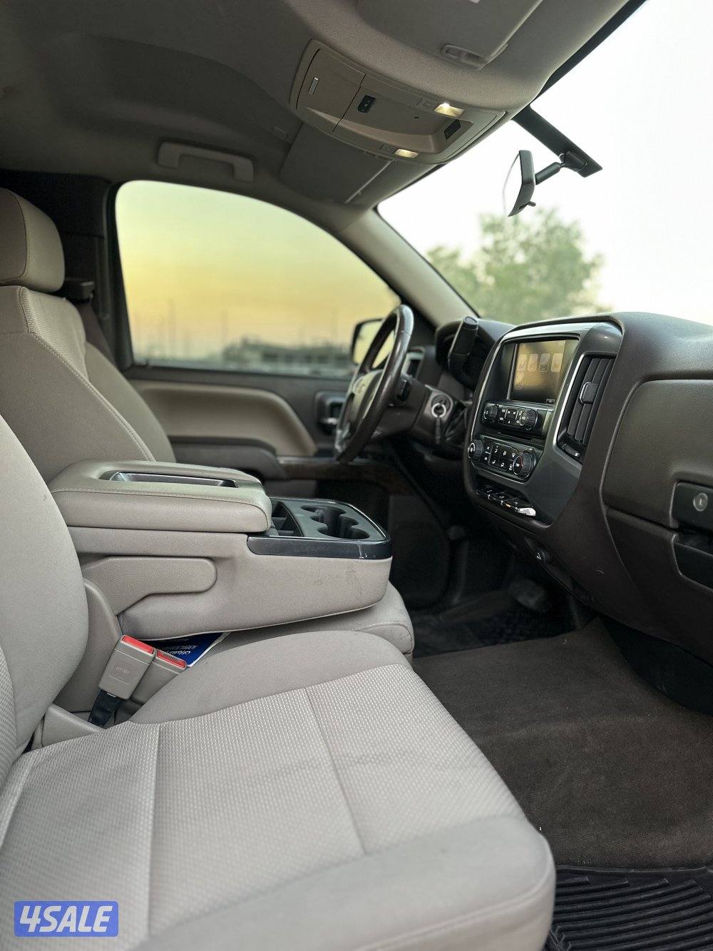 للبيع سلفرادو 2017 كامل مواصفات LT7