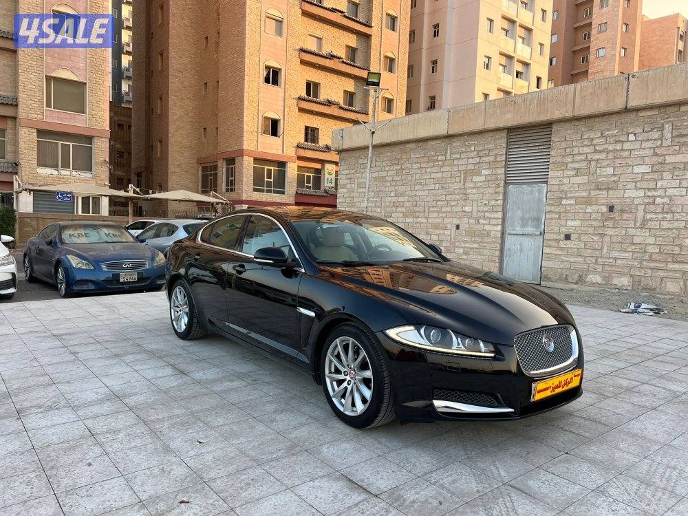 جاكور 2015 XF ماشي 79 الف بحالة الوكاله كامل المواصفات شرط الفحص2