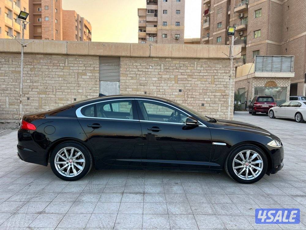 جاكور 2015 XF ماشي 79 الف بحالة الوكاله كامل المواصفات شرط الفحص4