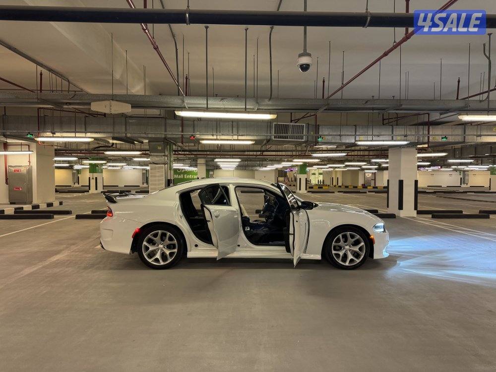 للبيع دوج شارجر مديل 2015 محول هلكات شرط الفحص قير مكينة شاصي 6 سلندر0