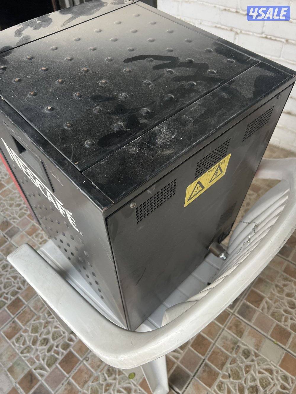 للبيع مكينة قهوه عدد ٨ نكهات السعر ٣٥2