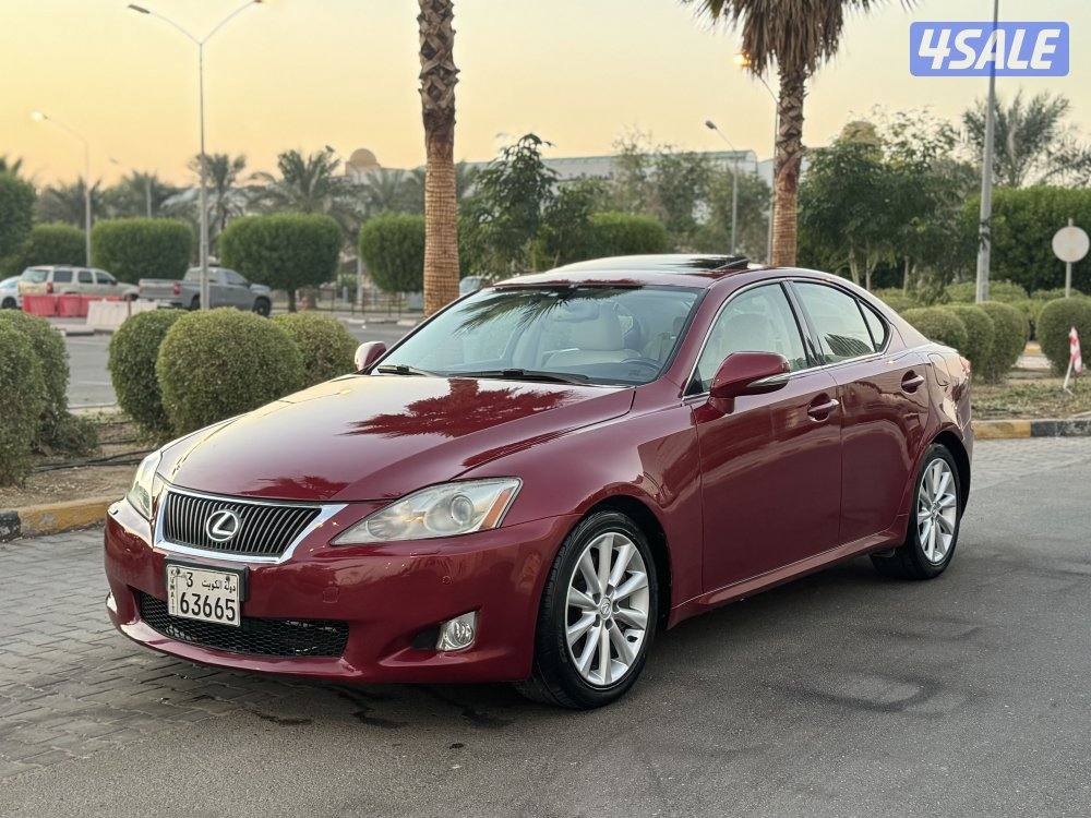 لكزس IS300 موديل 2009 وارد الوكاله بحاله ممتازه0