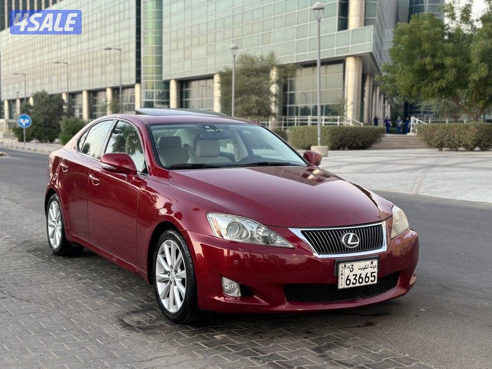 لكزس IS300 موديل 2009 وارد الوكاله بحاله ممتازه1