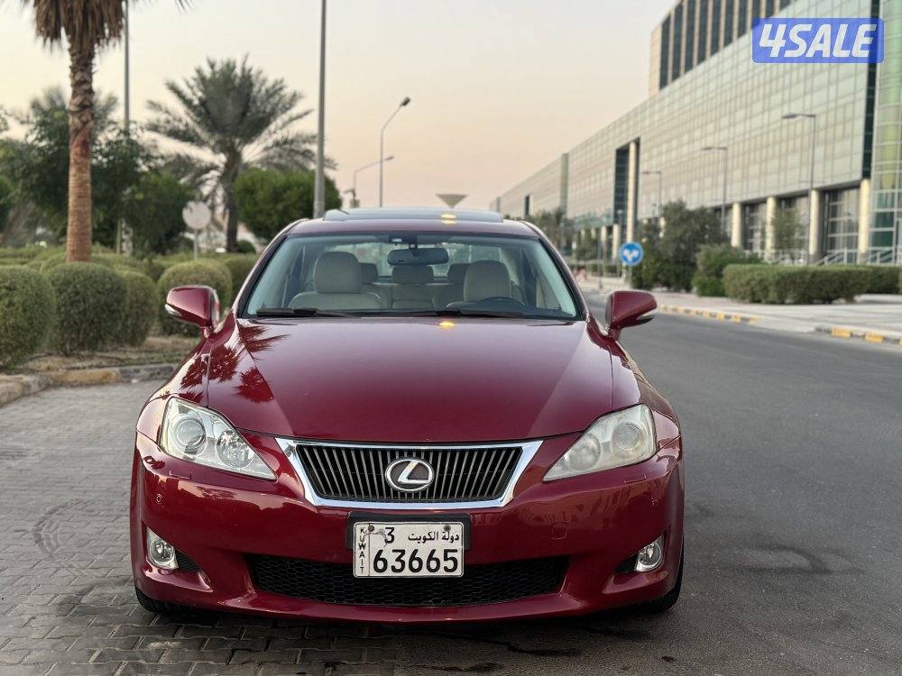 لكزس IS300 موديل 2009 وارد الوكاله بحاله ممتازه2