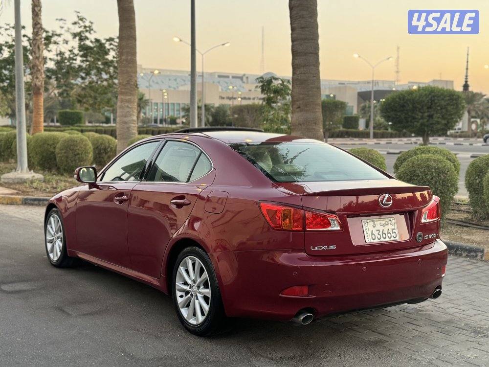 لكزس IS300 موديل 2009 وارد الوكاله بحاله ممتازه5