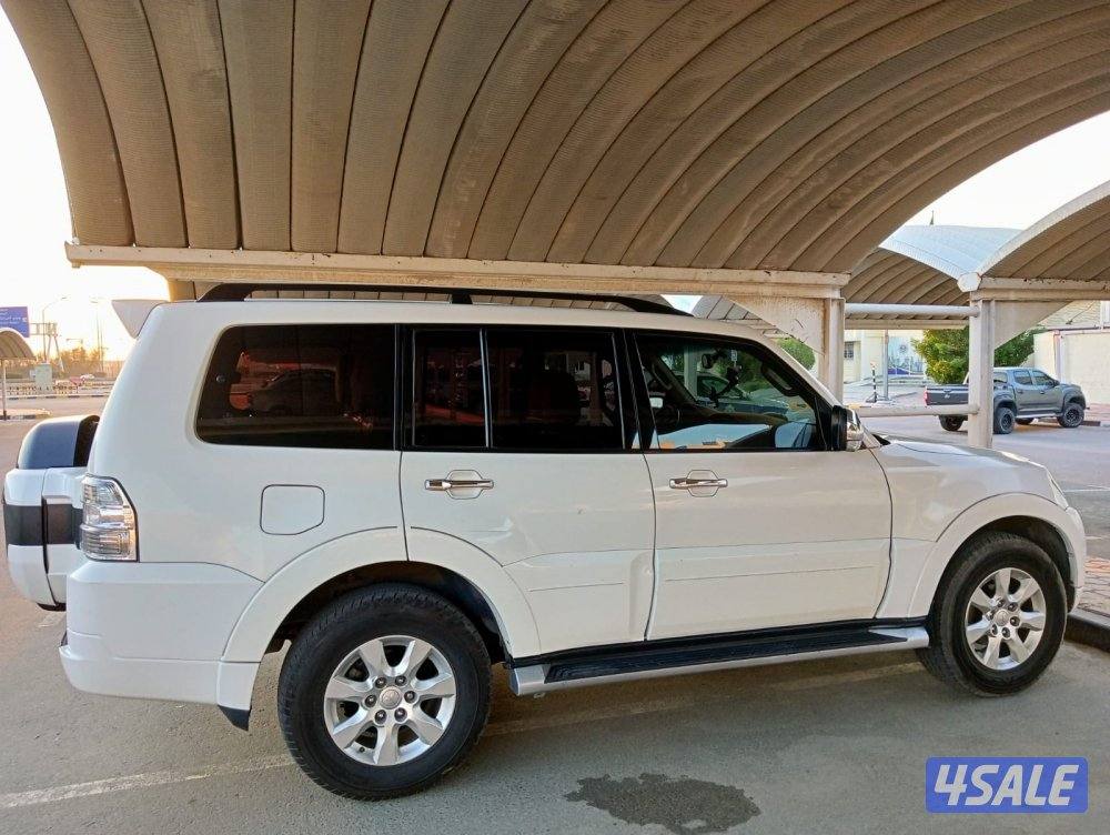 للبيع باجيرو4