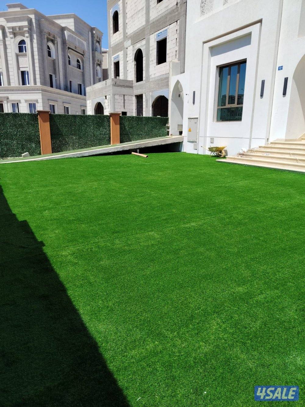 تنسيق حدائق وتركيب شبكات الري وزراعة التيل الطبيعي وتركيب الثيل الصناع2