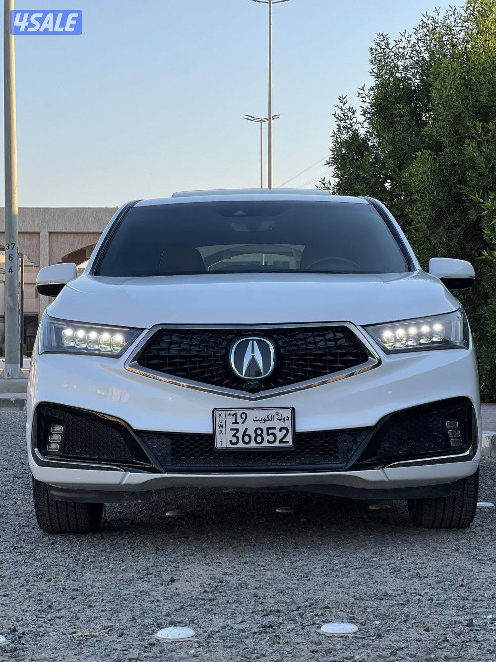 اكيورا MDX موديل 2020 بحالة الوكالة3