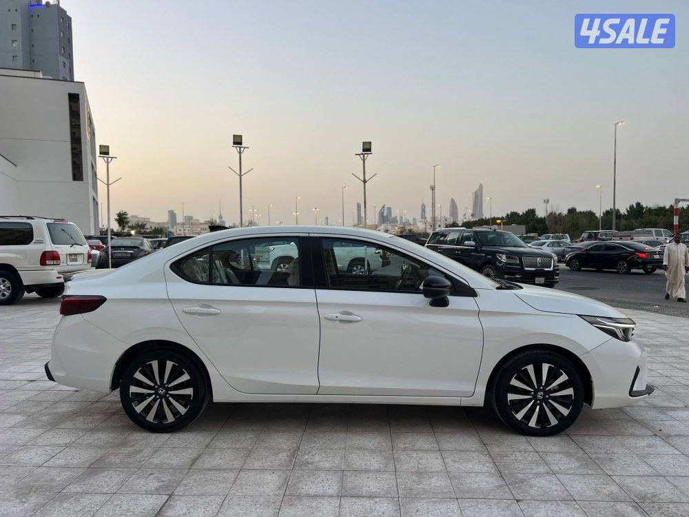 هوندا سيتي 2024 ماشي 7 تالاف بحالة الوكاله صبغ الوكاله شرط الفحص4