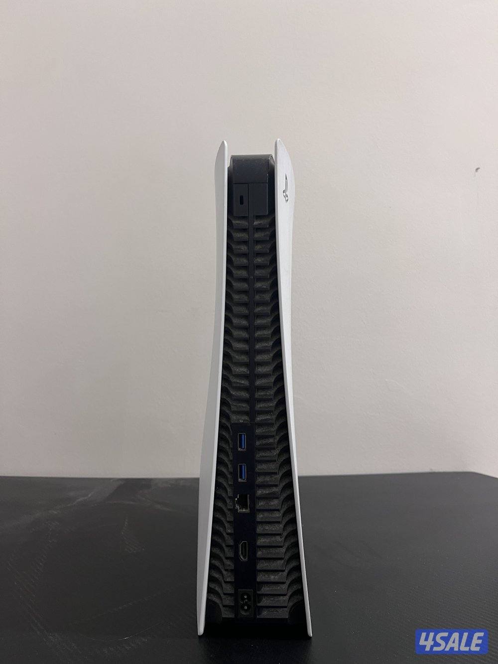 بلايستيشن فايف للبيع مستعمل للتواصل واتساب و اتصال1