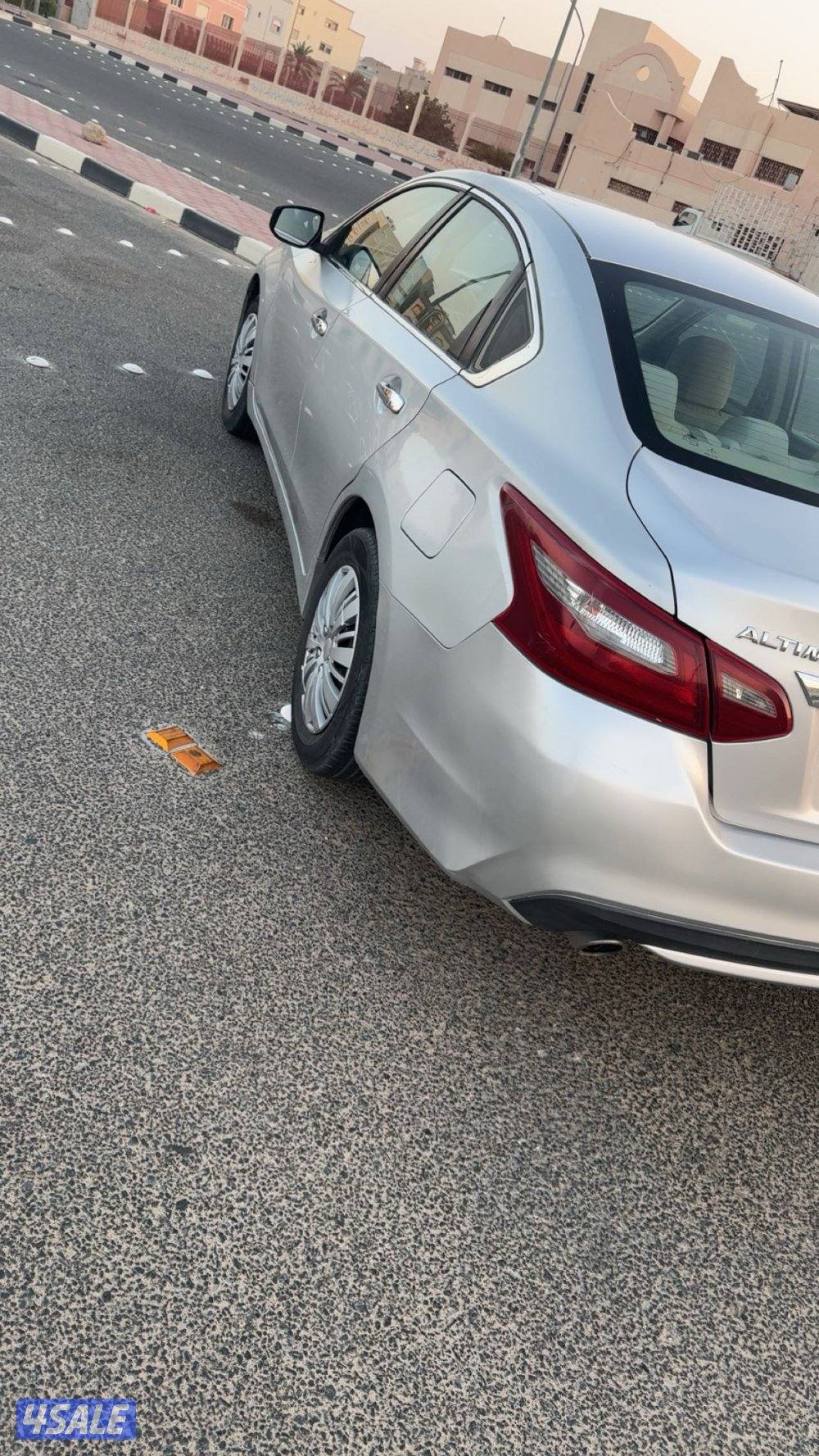 للبيع التيما 2018 البيع على المنظور والسوم واتسب4