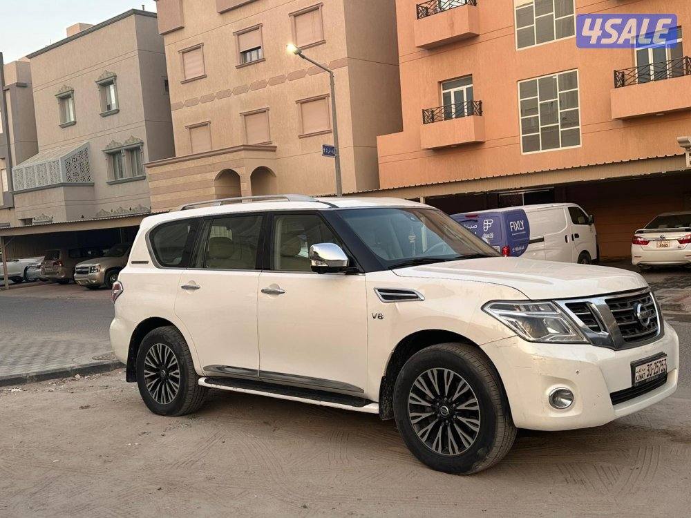 للبيع باترول بلاتينيوم 20101