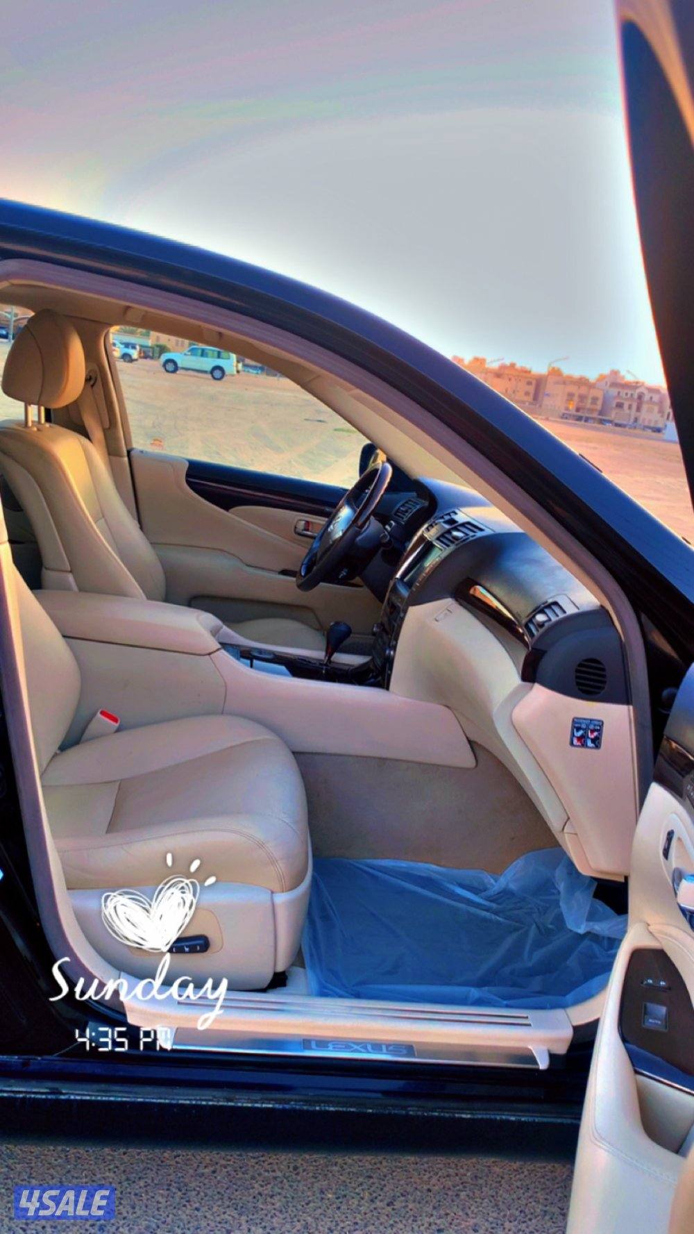 SAL CAR  LEXUS  LS 460  km2360