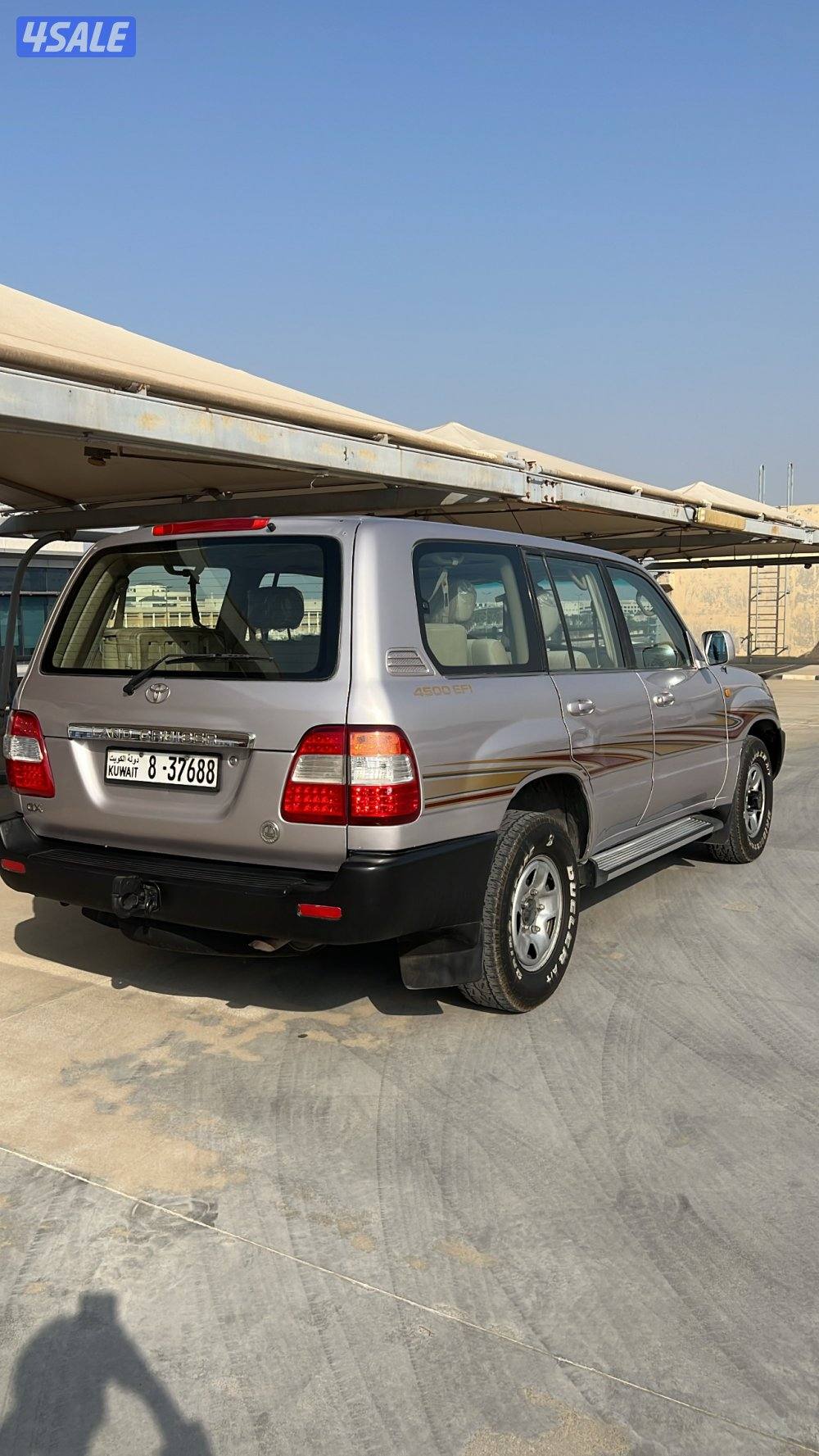 لاندكروزر 2004 قير عادي3