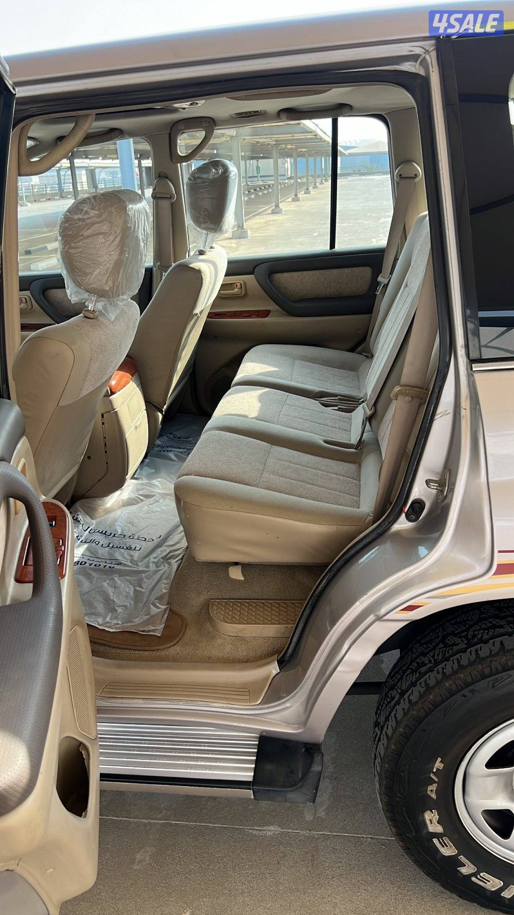 لاندكروزر 2004 قير عادي5