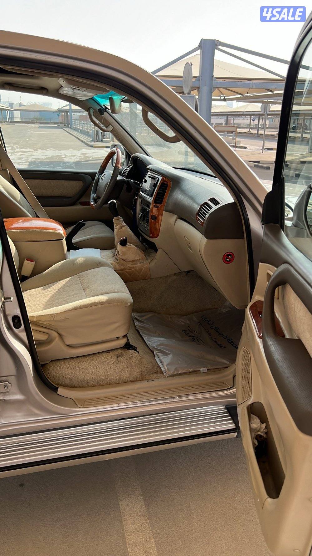 لاندكروزر 2004 قير عادي6