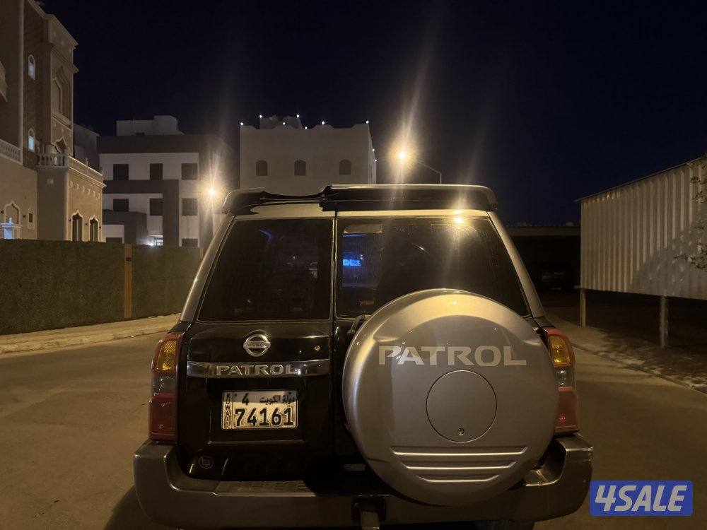 فتك سفاري 2009مجدد 2016سوبر سفاري السياره نظيفه بس محتاجه تجفيت قير0