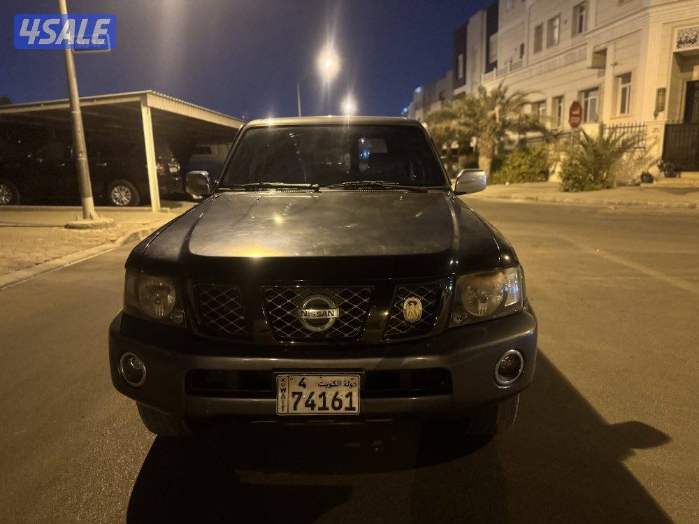 فتك سفاري 2009مجدد 2016سوبر سفاري السياره نظيفه بس محتاجه تجفيت قير2