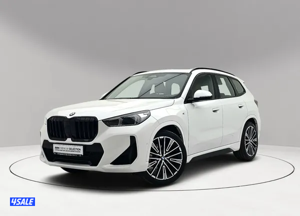 BMW X1 xDrive 20i M Sport Pack0
