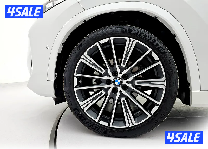 BMW X1 xDrive 20i M Sport Pack6