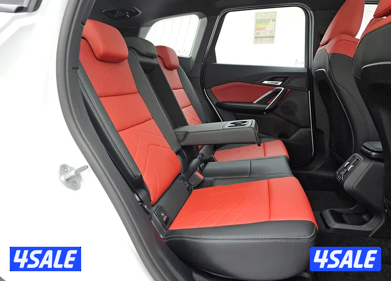 BMW X1 xDrive 20i M Sport Pack11