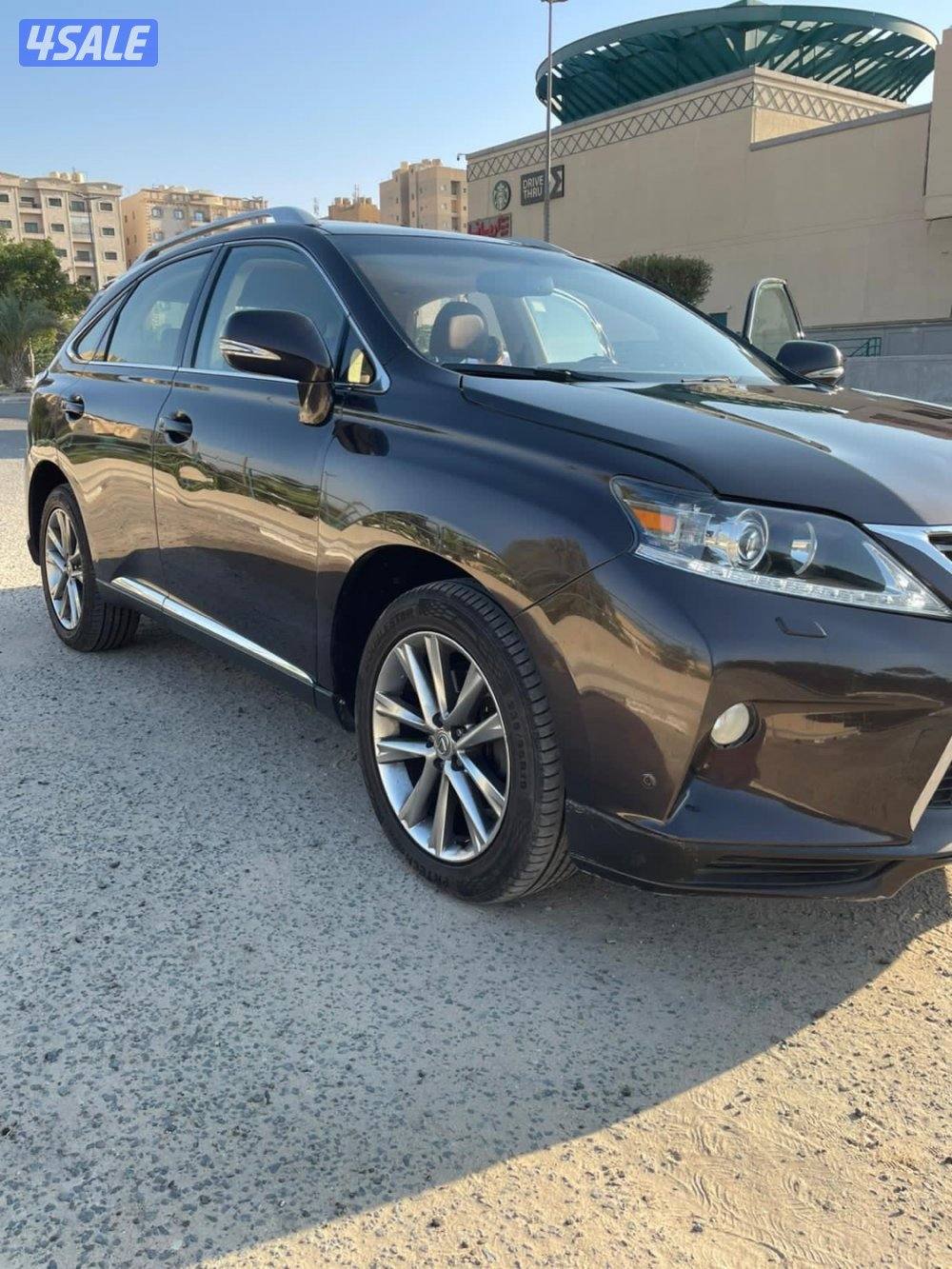 لكزس للبيع2