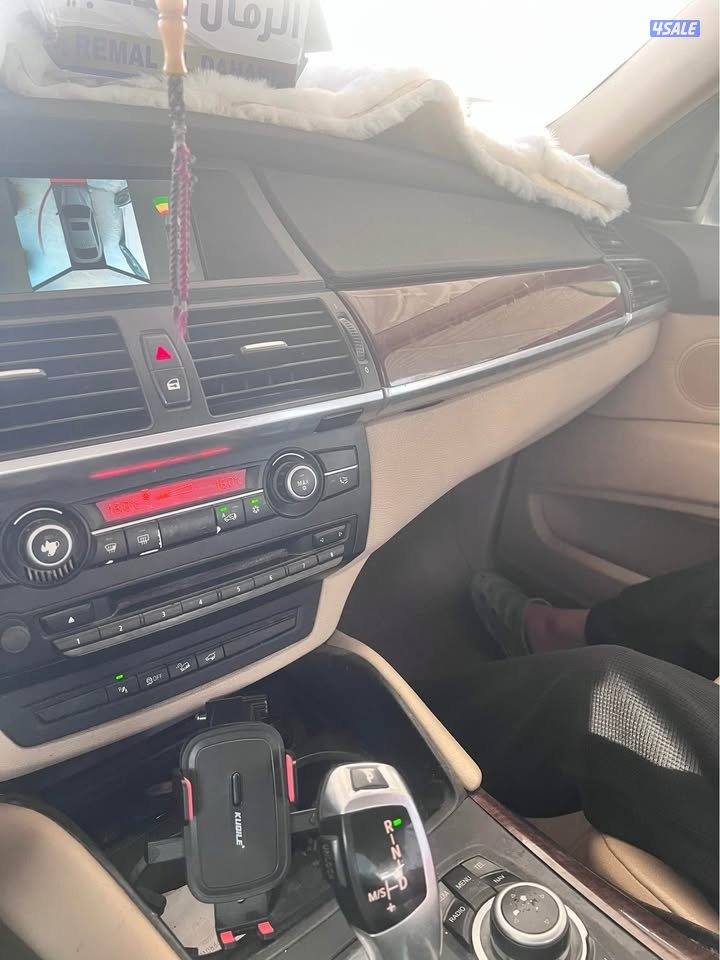 سيارة BMW فئة X6 كامل المواصفات موديل 2014بحالة جيدة2