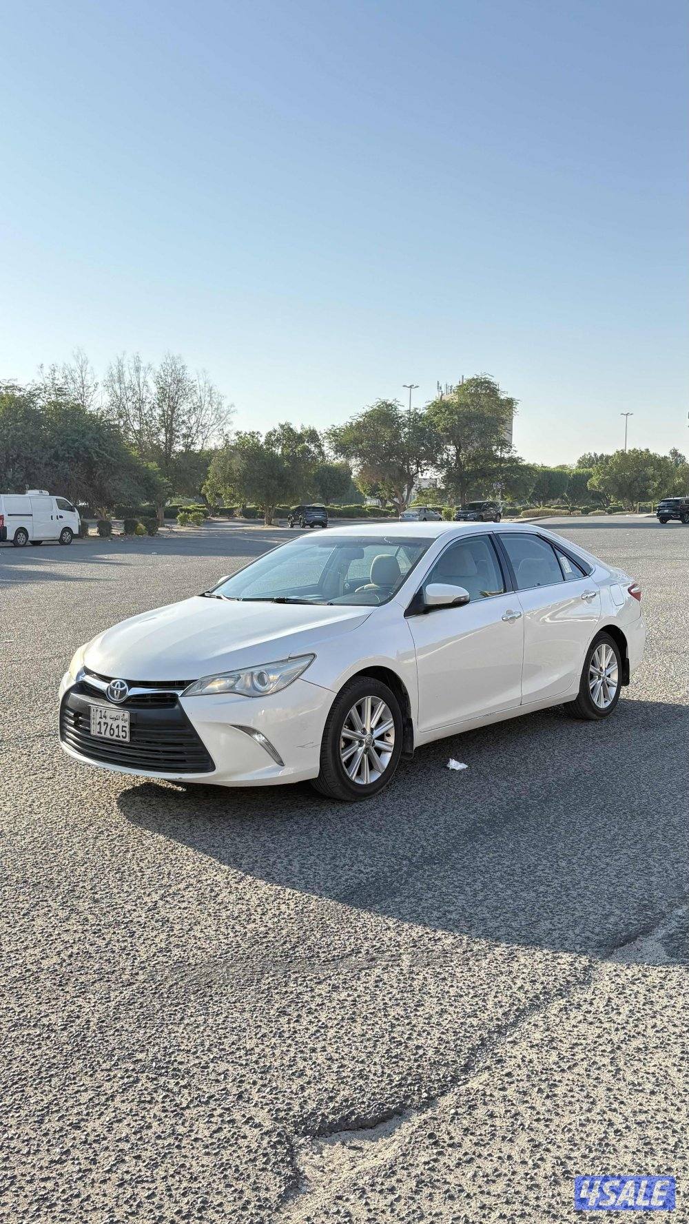 للبيع كامري 2016 GLX3