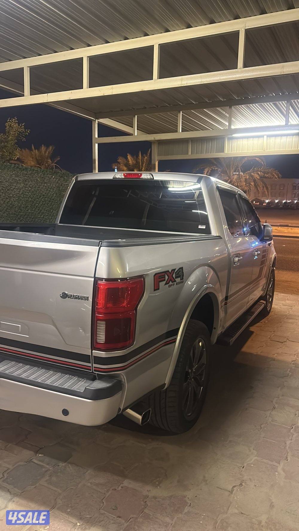للبيع فورد f150 Lariat sport فل اوبشن صبغ الوكاله7