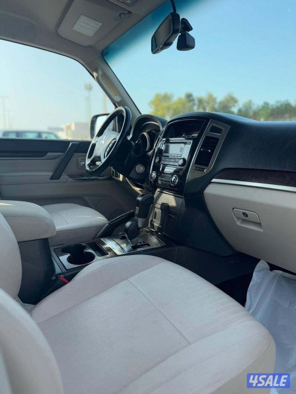 باجيرو موديل 2018
عداد 96 الف 
ماكينه 3.5
سى سى9