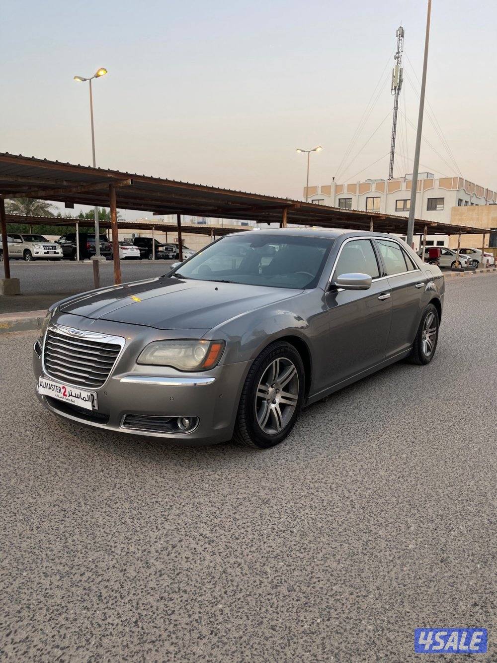 كرايزلر c300  استعمال يومي 8 سلندر0