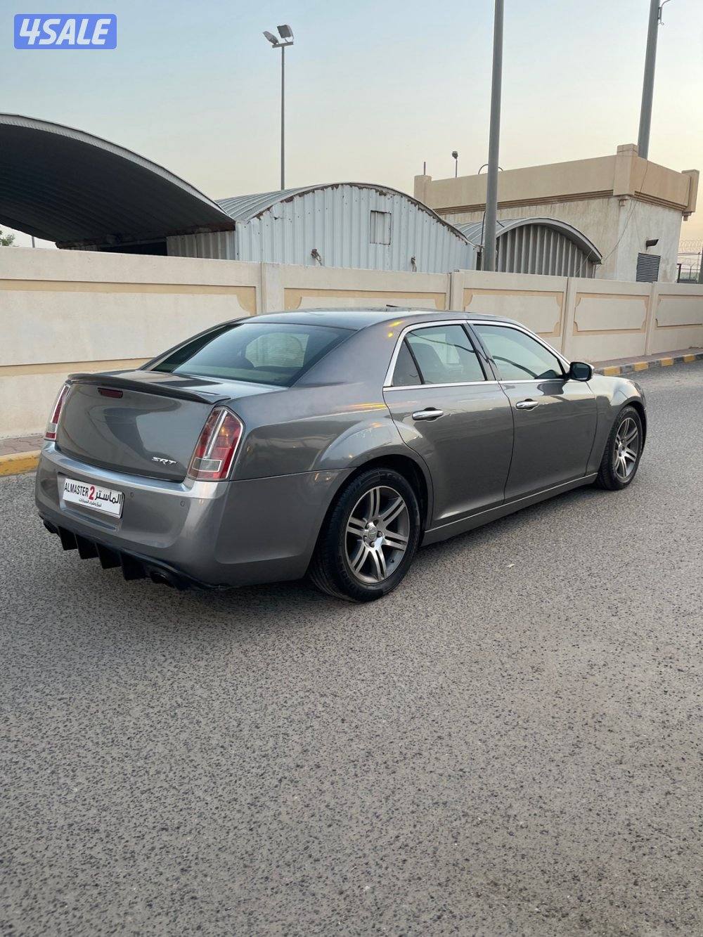 كرايزلر c300  استعمال يومي 8 سلندر2