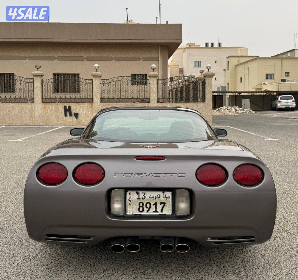 بحالة ممتازة كورفت C5 قير اتوماتيك موديل 1999 ماشي 190 الف كم  8 سلندر1