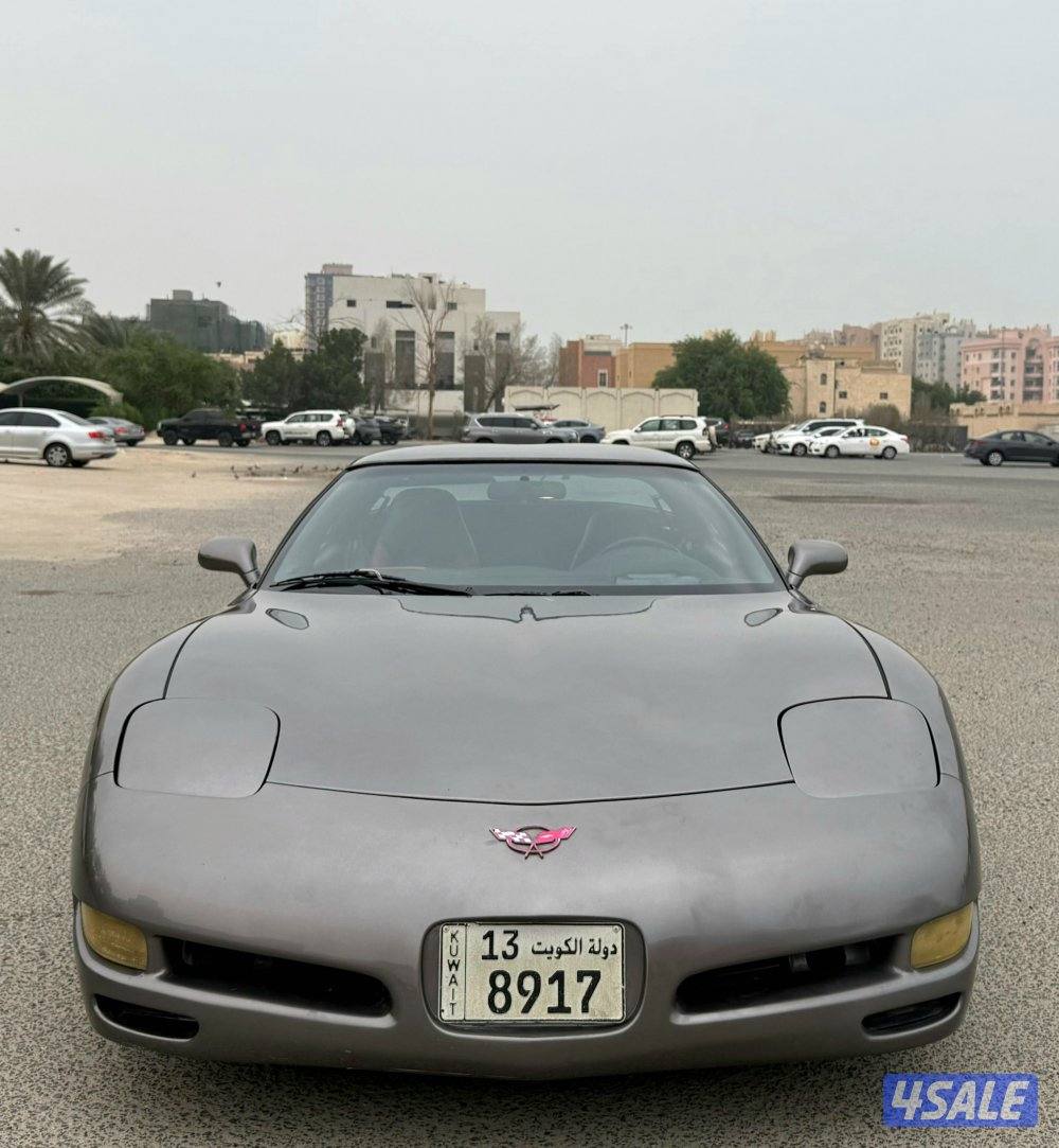 بحالة ممتازة كورفت C5 قير اتوماتيك موديل 1999 ماشي 190 الف كم  8 سلندر2