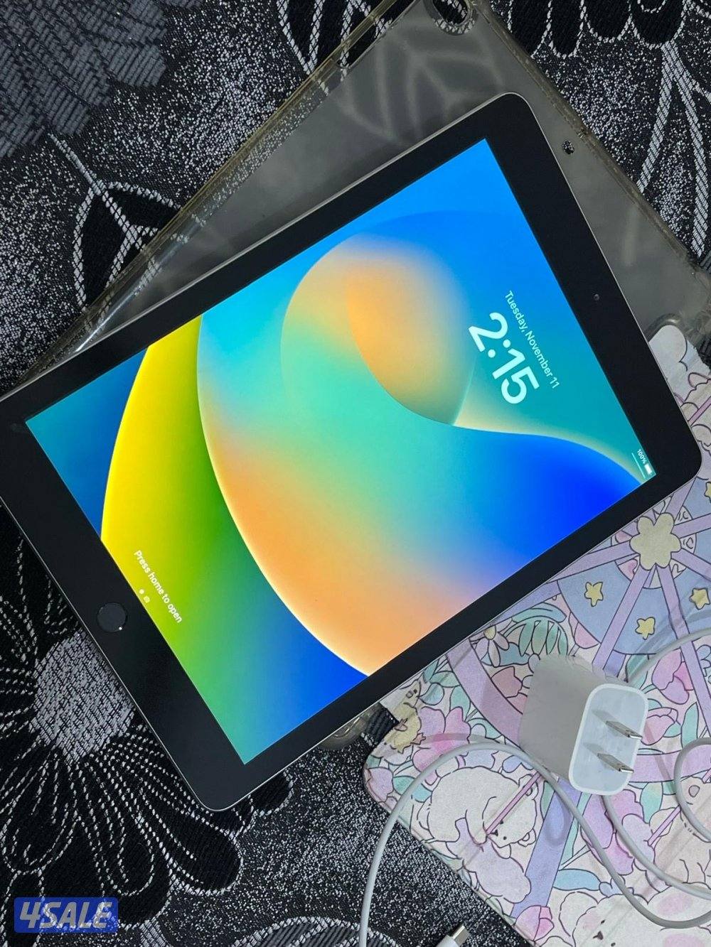 ايباد ابل 5 الخامس 128 مع الاغراض كامله كفر وشحن ابل اصلي3