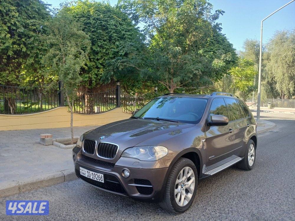 بي إم دبليو X5 موديل 2011 ٦سلندر وارد وكالة4