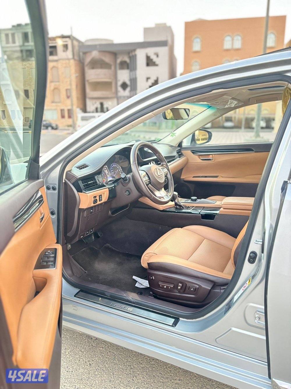 لكزس ES250 موديل 20184