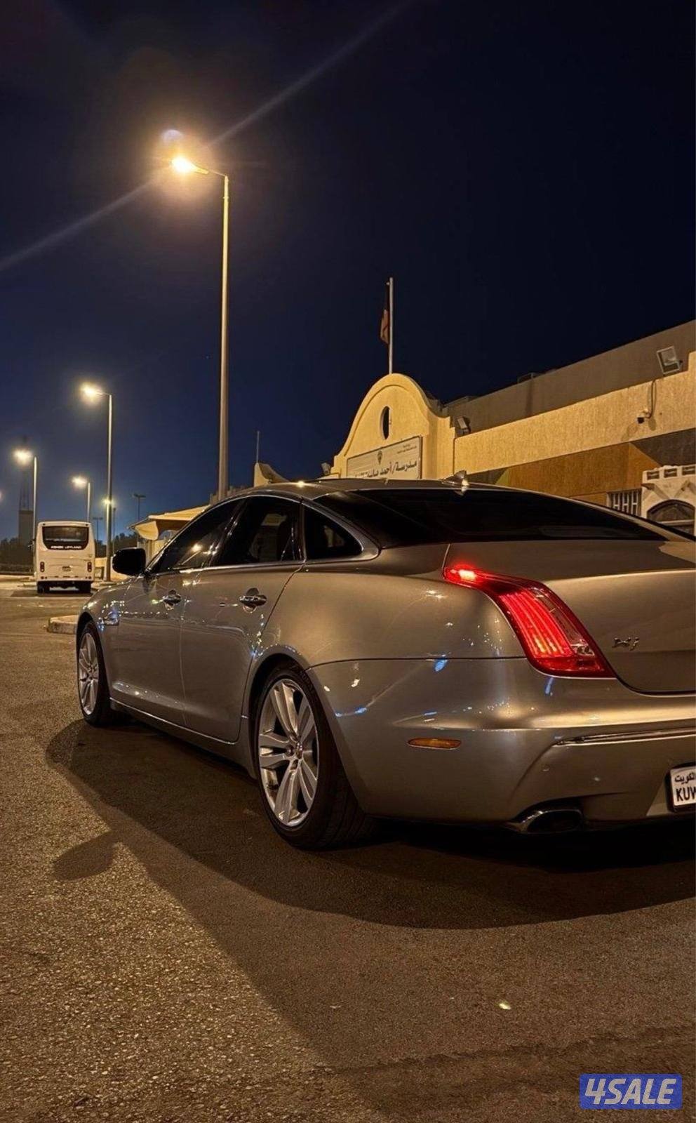 جاكوار XJ موديل 2014صبغ الوكالة3
